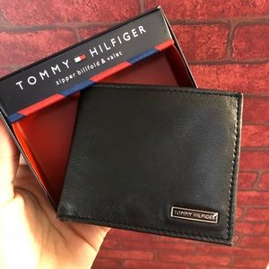 Beautiful new wallet black Tommy Hilfiger